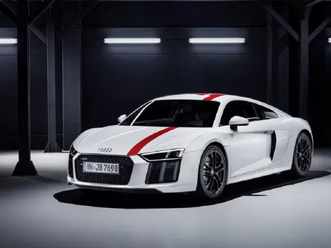 Audi giới thiệu R8 V10 phiên bản giá rẻ 