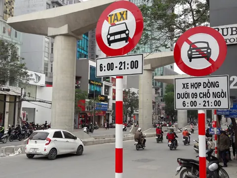 Hiệp hội taxi đề xuất cấp biển màu vàng cho xe như Grab