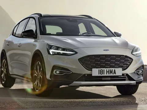  Ford Focus Active - hatchback biến hình trước làn sóng SUV