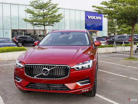 Volvo XC60 - Ẩn mình trong khe cửa hẹp! 