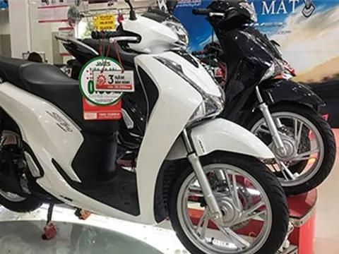 Honda SH chênh tới 12 triệu đồng so với giá đề xuất
