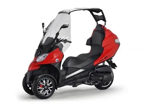 Adiva AD3-40 - Mẫu xe máy giúp các biker xua tan nỗi lo thời tiết