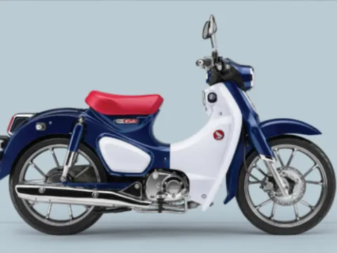 Honda Super Cub C125 'thét' giá trên trời, đắt hơn SH150