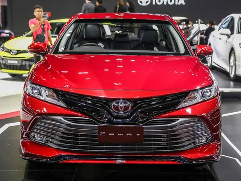 BIMS 2019: Ngắm Toyota Camry TRD Sportivo phiên bản độ