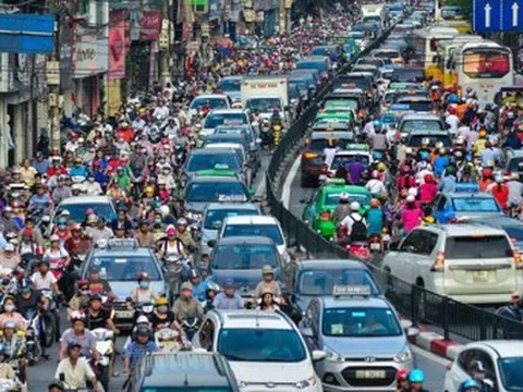 9 tháng đầu năm xe máy sụt giảm ô tô tăng trưởng cao