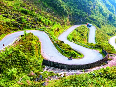 Kỹ năng sống còn dành cho tài xế đi trên đường đèo dốc
