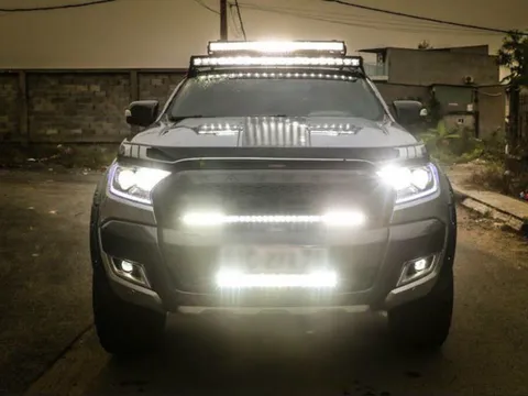 Lắp đèn trợ sáng vô tội vạ cho ô tô - Đừng biến mình thành 'kẻ mù quáng'