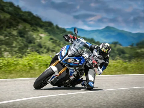 BMW Motorrad Việt Nam công bố giá bán mới cho loạt xe phân khối lớn