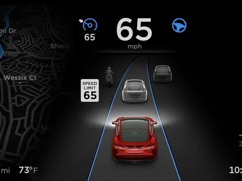 Xe Tesla có thêm khả năng đọc biển báo tốc độ