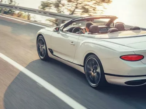 Vì sao mỗi năm Bentley chỉ bán 10.000 xe