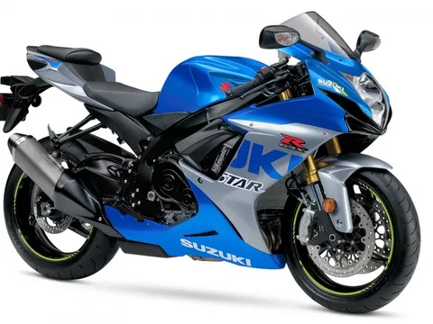 Suzuki GSX-R750 2021 khoác áo màu xanh bạc tuyệt đẹp