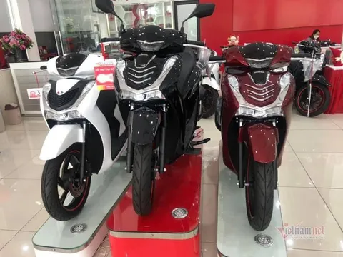Giá xe máy cận Tết Nguyên đán, Honda SH bất ngờ giảm mạnh