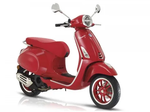 Vespa Primavera RED đặc biệt do Việt Nam sản xuất ra mắt tại Nhật Bản với giá 95 triệu đồng