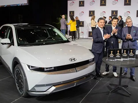Hyundai Ioniq 5 thắng lớn tại “Xe của Năm trên Thế giới 2022”