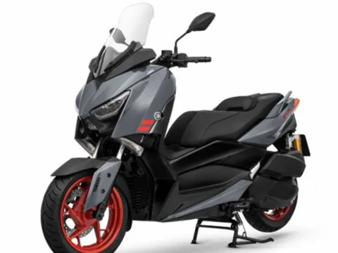 Yamaha X-Max 300 SP 2022 phiên bản thể thao ra mắt, giá 142 triệu đồng