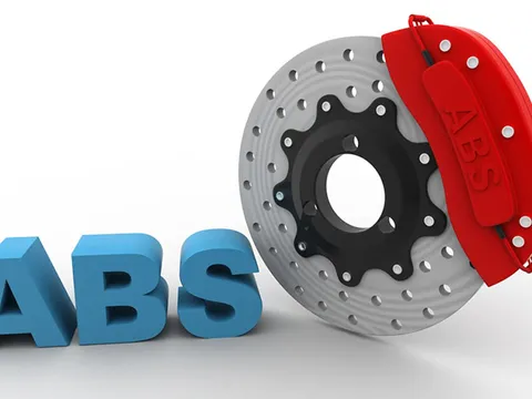 Phanh ABS trở thành trang bị bắt buộc trên xe máy tại Malaysia