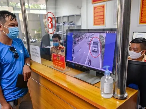 Nộp phạt nguội không đúng hạn sẽ bị tính thêm "lãi" và bị từ chối đăng kiểm