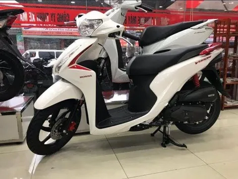 Honda Vision cũ bị hét giá