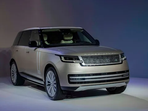 Land Rover ra mắt Range Rover 2022 với giá từ 11,189 tỷ đồng