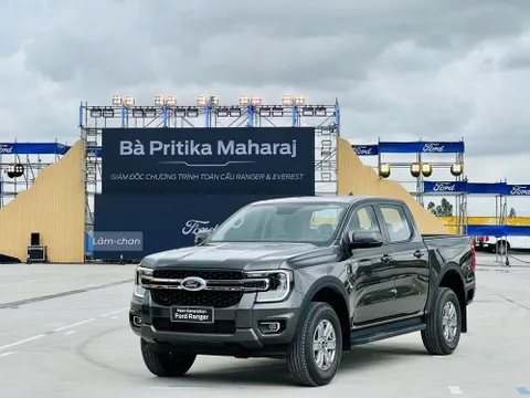 Ford Ranger 2023 chính thức xuất xưởng
