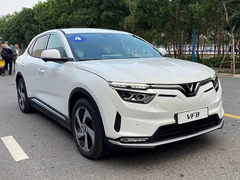 VinFast triệu hồi 2.781 xe VF 8 để kiểm tra và thay thế bu-lông kết nối kẹp phanh cầu trước