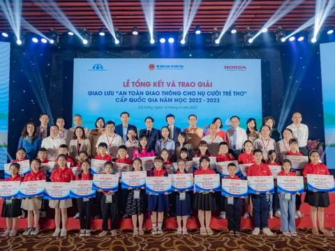 Honda Việt Nam trao giải “An toàn giao thông cho nụ cười trẻ thơ” năm học 2022-2023