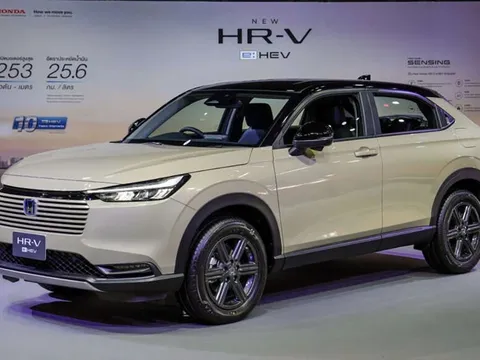 Honda Việt Nam chính thức áp dụng giá bán lẻ đề xuất mới cho mẫu xe HR-V e:HEV RS