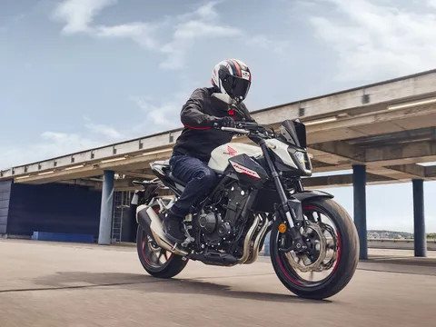 Honda Việt Nam lần đầu tiên  giới thiệu loạt xe phân khối lớn đời 2024 với ly hợp điện tử E-Clutch