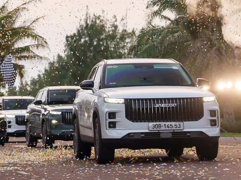 ADAS trong Jaecoo J7 PHEV (SHS) giúp tiết kiệm và chủ động bảo vệ người dùng