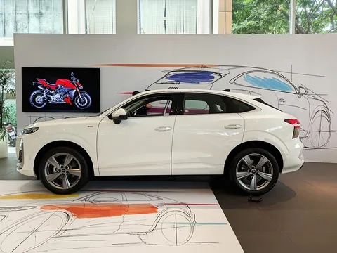 AUDI Q3 THẾ HỆ MỚI: SUV ĐÔ THỊ CAO CẤP, LINH HOẠT VÀ SỐ HÓA HƠN