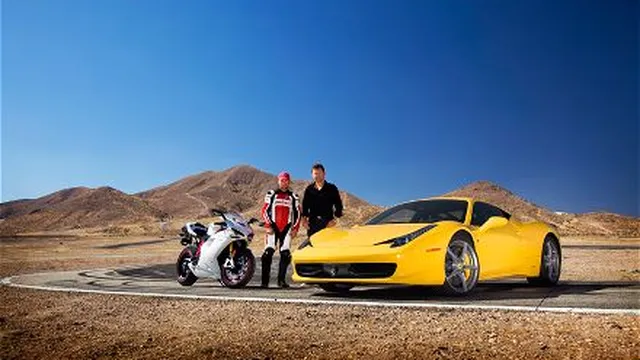 [ivideo] Ferrari 458 Italia vs Ducati 1198s so tài