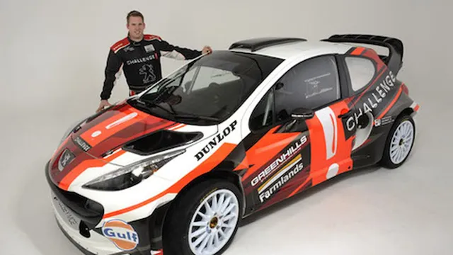 21 tuổi tự lắp ráp xe đua