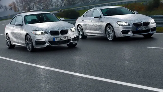 Xe BMW tự drift không cần người lái