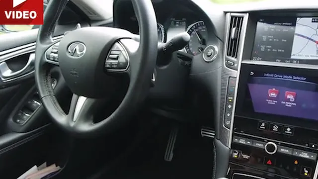 Infiniti Q50S Hybrid có khả năng tự lái?