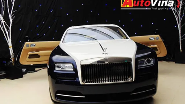 Rolls-Royce Wraith 18 tỷ: Lắc cổ chân là bật cốp
