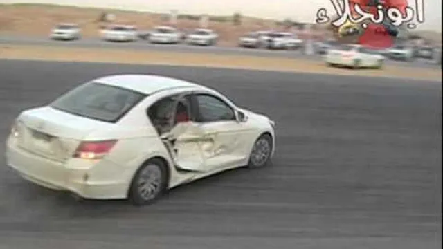 Honda Accord ‘drift’ điên loạn