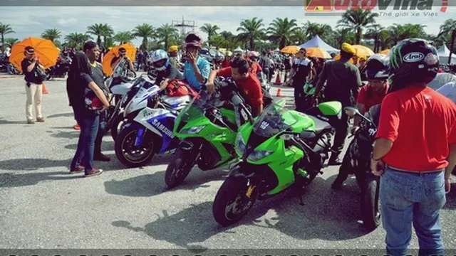 Clip : Sôi động MotoGP 2012 tại Malaysia