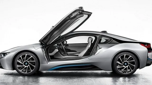 Ảnh đầu tiên của BMW i8 hoàn toàn mới
