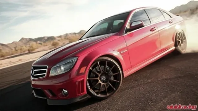 Drift cùng Mercedes C63 AMG "độ"
