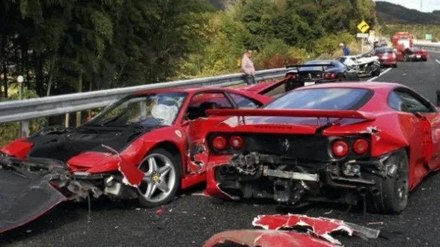 Clip tổng hợp tai nạn siêu xe