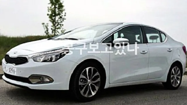 Kia Forte 2014  lộ ảnh và video clip thực tế