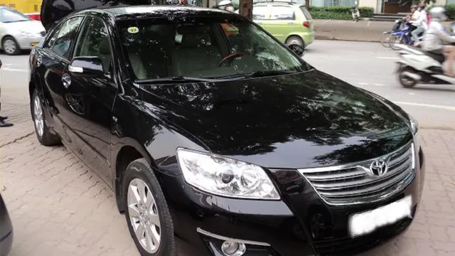 Màn lái xe điệu nghệ của tài xế chiếc Camry