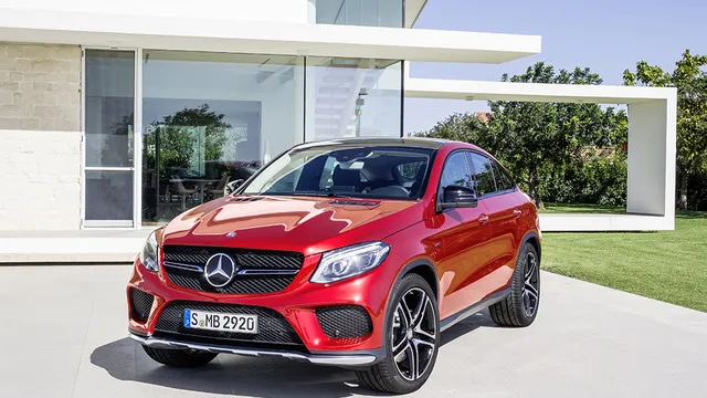 Chiêm ngưỡng vẻ đẹp Mercedes GLE Coupe AMG 2015