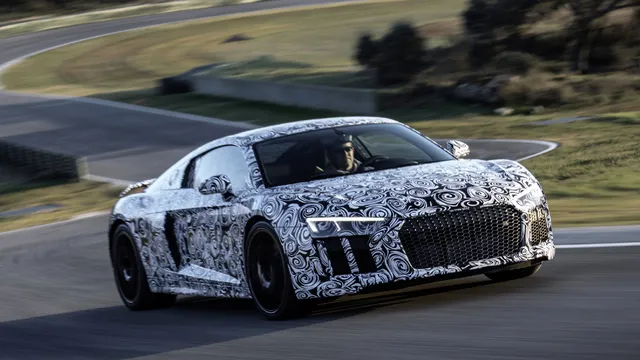 Audi lộ diện R8 thế hệ mới trước thềm Geneva Motor Show 2015