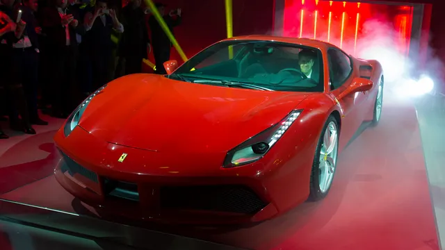 Cận cảnh Ferrari 488 GTB trong lễ ra mắt