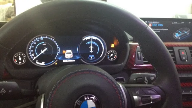 Có thể "độ" bảng đồng hồ điện tử của BMW 5 Series vào 3 Series