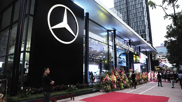 Haxaco mở showroom dịch vụ xe Mercedes cũ tại Hà Nội