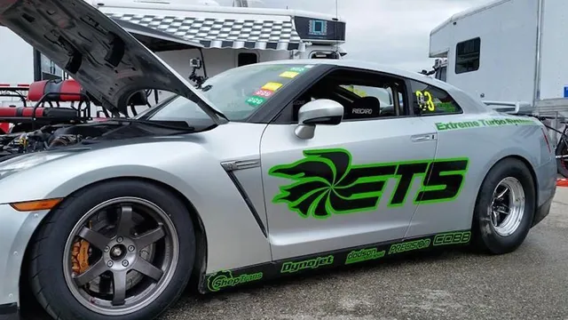 [Video] - Nissan GT-R lập kỷ lục 400 m trong 7,49 giây