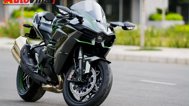 Kawasaki H2 và ZX-10r: xe nào nhanh hơn?