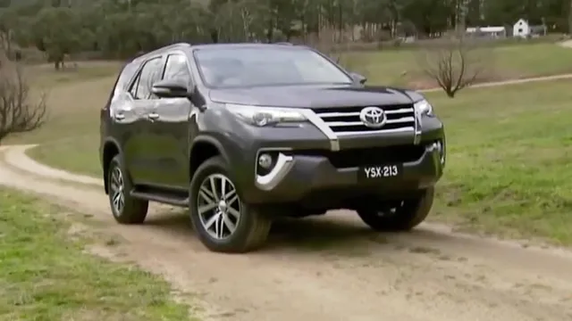 Chạy thử Toyota Fortuner 2016 tại Thái Lan
